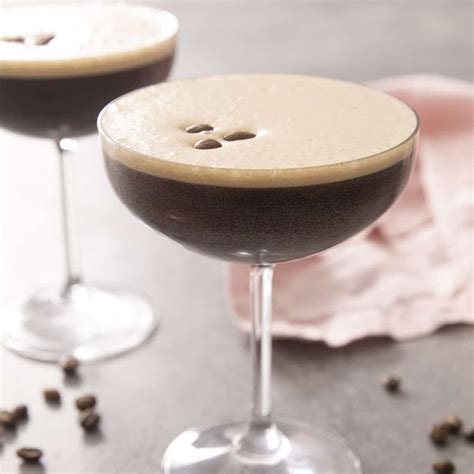 espresso martini with espresso powder